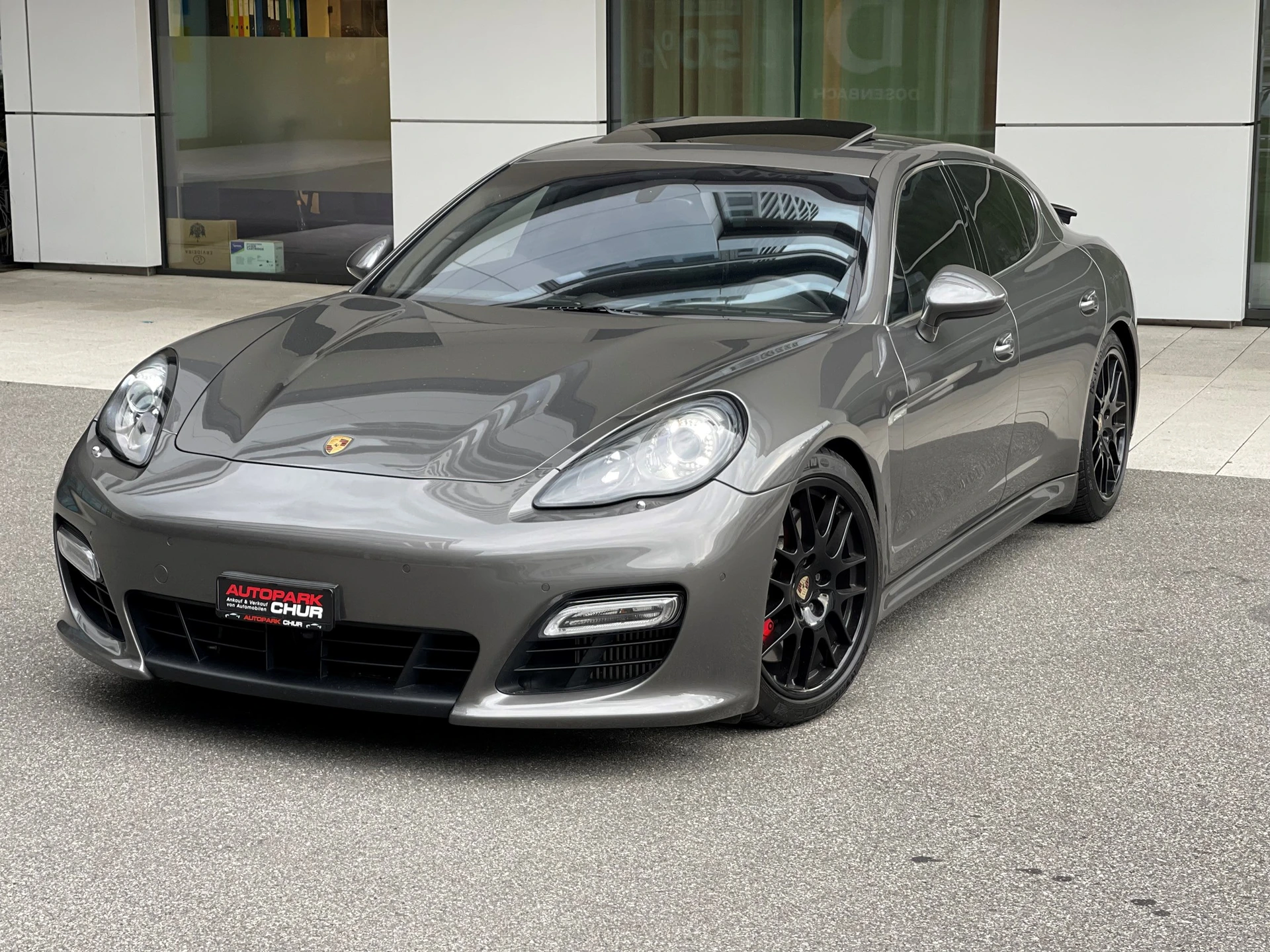 PORSCHE Panamera GTS