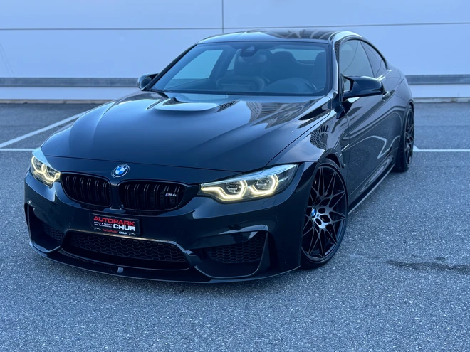 BMW M4 Coupé Competition DKG