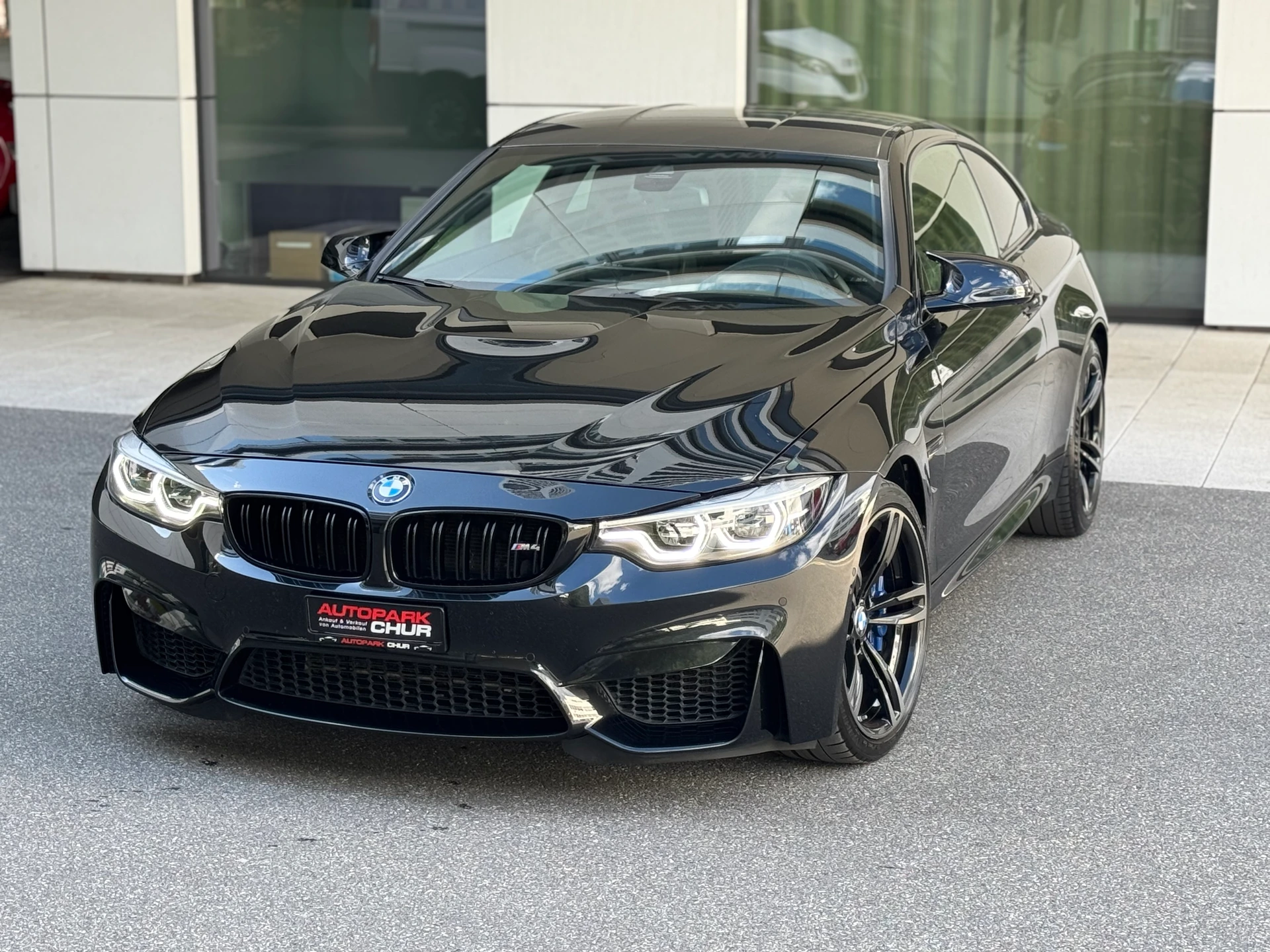 BMW M4 Coupé Competition DKG